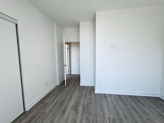 For Lease - 5105 HURONTARIO Street Unit# 412, Mississauga, Ontario - Photo 1