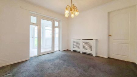 4 bedroom detached house to rent - Photo 5