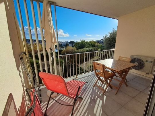 Location Appartement 1 pièce 20m² STE MAXIME 83120 - Photo 1