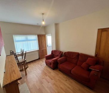 294 Donegal Avenue, Belfast, BT12 6LU - Photo 2