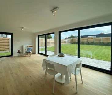 Recente woning met 3 slaapkamers, ruime oprit en tuin - Photo 4
