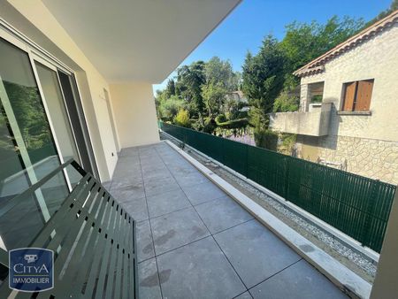 Location Appartement 3 pièces 63m² VILLENEUVE LES AVIGNON 30400 - Photo 2