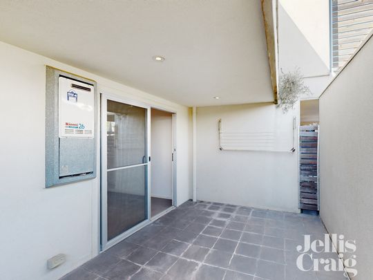 9 Scott Street, Northcote VIC 3070 - Townhouse For Rent | Domain - Photo 1