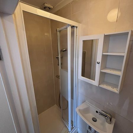 Studio Flat, Mazenod Avenue, NW6 - Photo 4