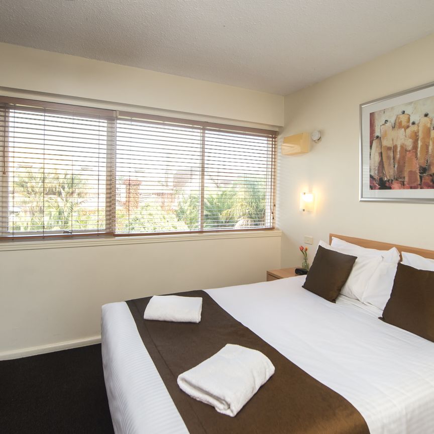 65 Acland Street ST KILDA - Photo 1