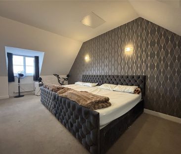 Stanhope Lines East, Wellesley, Aldershot, Hampshire, GU11 - Photo 5