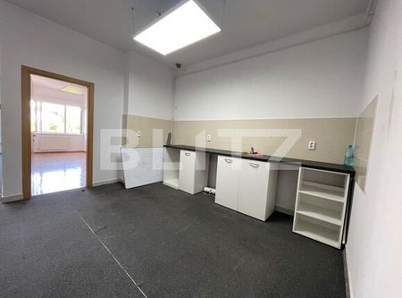 Apartament 2 camere, nemobilat, 75 mp, balcon, zona Sala Polivalenta - Photo 4