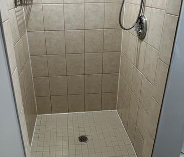 For Lease - 14 Griffiths Drive Unit# Lower, Ajax, Ontario - Photo 4