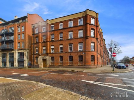 12a Tyrone House 30 Adelaide Street, Belfast, BT2 8HH - Photo 2