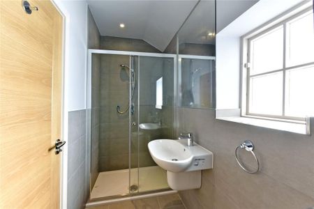 3 Bed Bungalow, Latchmere Road, SW11 - Photo 5