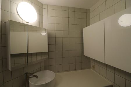 Een gerenoveerd appartement op de eerste verdieping achteraan met autostaanplaats - Foto 3