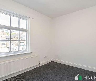 College Terrace, London, N3 - Photo 2