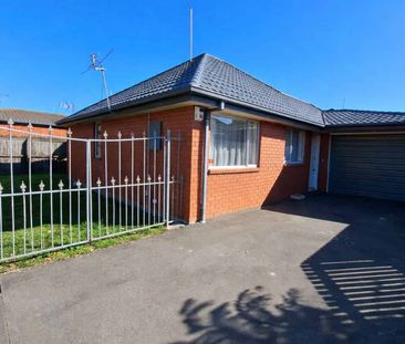 Sunny, Secure & Convenient in Antigua Street - Photo 5