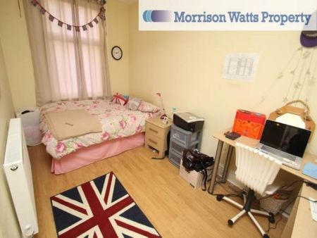 4 Bed - Stanmore View, Burley, Leeds - Photo 5