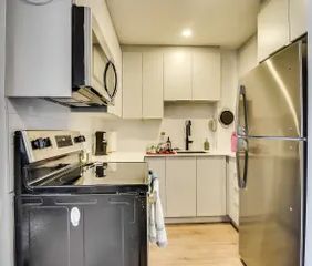 1 room apartment of 91m² in Gatineau - Photo 1