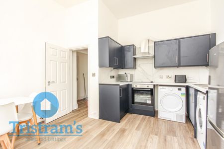 2 bed Apartment for Rent - Photo 2