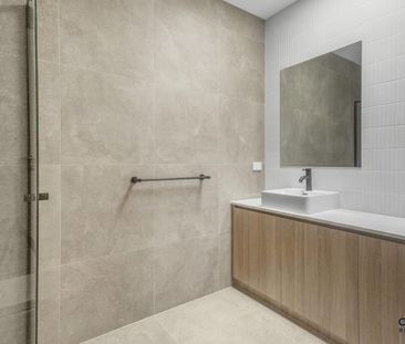 Brand New Three Bed Home in Croydon - Photo 5