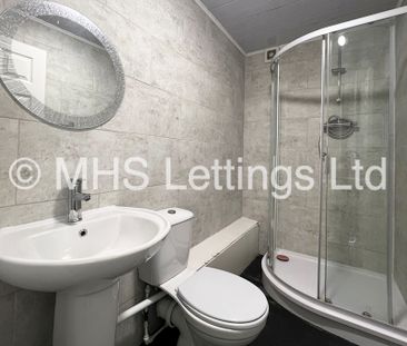 Room 6, 217 Woodhouse Street, Leeds, LS6 2NY - Photo 6