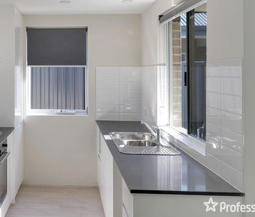 Modern Villa in Pearsall! - Photo 4