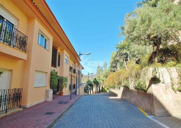 Luxury 2 bedrooms Penthouse Duplex for rent in Nueva Andalucia