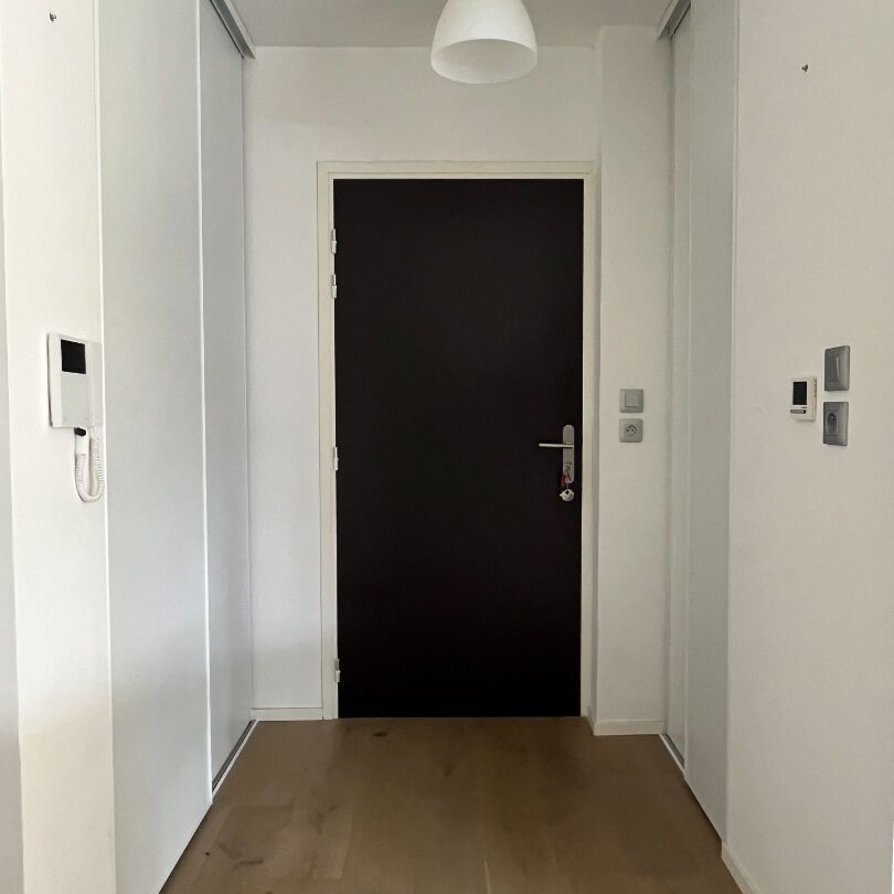 Apartment - Photo 1