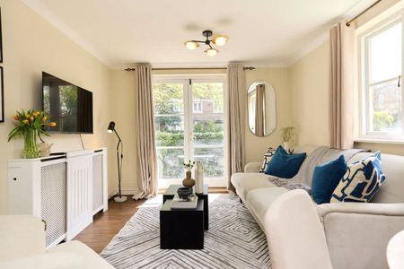 Brompton Park Crescent, London, SW6 1SP - Photo 2