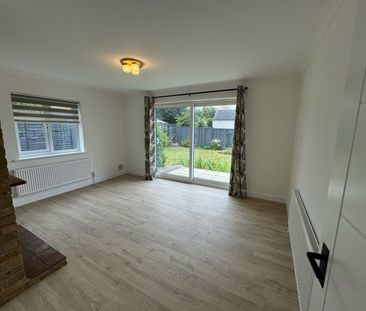 2 bedroom detached bungalow to rent, - Photo 6