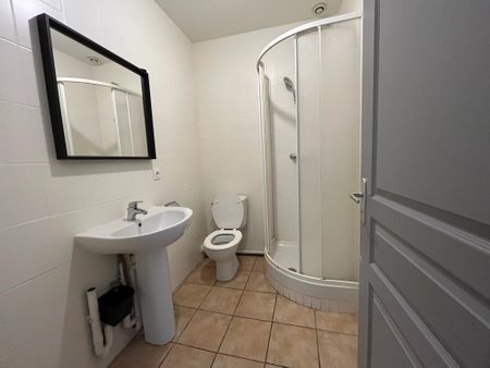 Location Appartement 2 pièces 38m² ST RAMBERT D ALBON 26140 - Photo 3