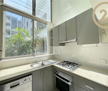 Split Level1 Bedroom Apartment Plus Study with Car Space at Fine Location in Wwp&excl;&excl; - Photo 3