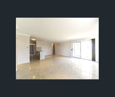 WESTDALE – Modern in New Estate! - Photo 5