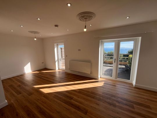Townhill, Swansea, SA1 - Photo 1