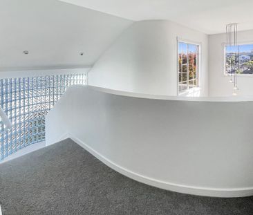 Remuera, 5bedroom Executive home - Photo 1