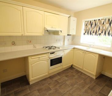 1 bedroom character property to rent - Photo 5