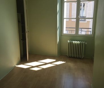 Appartement - 3 pièces - 49,56 m² - Laval - Photo 2