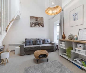 Bradfield Close, Guildford, Surrey, GU4 - Photo 1