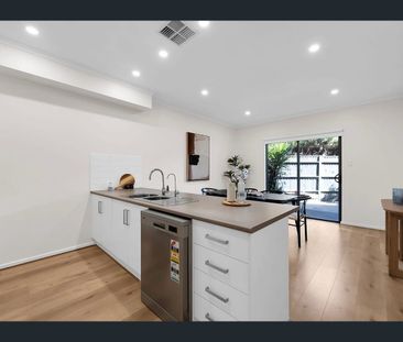 Modern Living Close to Shops, Cafés & Transport - Photo 5