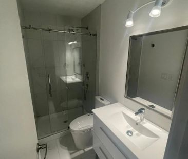 Vancouver | Private room | 677720 | ensuite bedroom next to the Int... - Photo 2