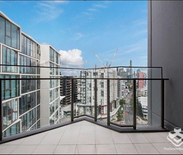 CAPRI - 2 BEDROOM UNIT WITH VIEW TO CITY - Photo 3