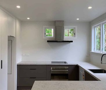 Fully renovated sunny family home - Photo 1