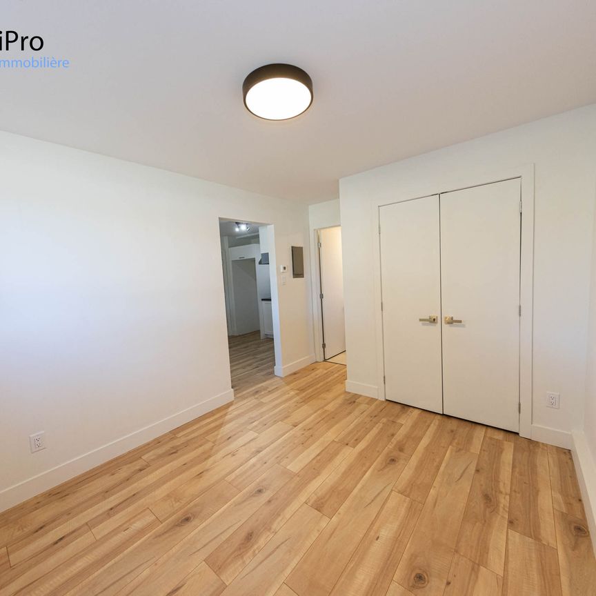 2375-2475 d’Alger / 2465 Père-Lelièvre - Photo 1