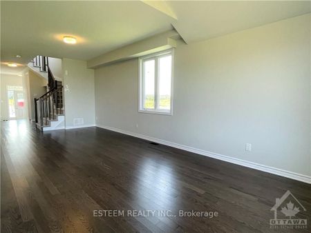 For Lease - 634 Flagstaff Drive, Barrhaven, Ontario - Photo 4