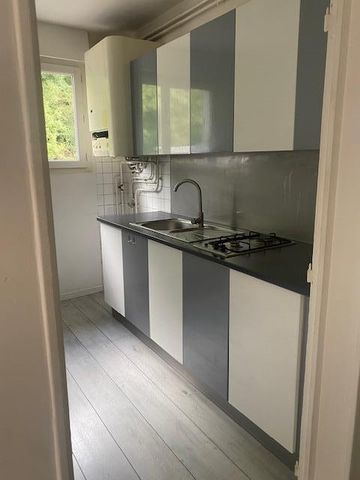 Location Appartement 3 pièces 68m² BORT LES ORGUES 19110 - Photo 3