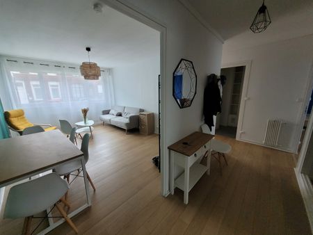 Location Appartement 3 pièces 73m² LOOS 59120 - Photo 2
