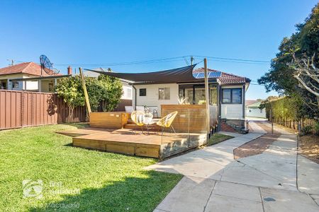 1 Douglas Street, Wallsend NSW 2287 - House For Rent | Domain - Photo 5