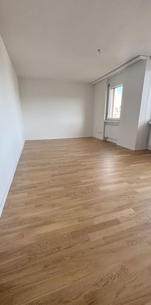 Mitten im Geschehen - Photo 1