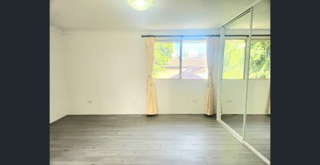 Spacious 4-Bedroom Townhouse for Lease - Photo 5