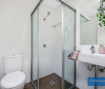 Modern Studio Retreat in Bankstown – Style, Convenience & Value - Photo 6