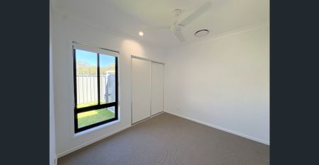 Brand New 3 Bedroom Family Home! - Photo 2