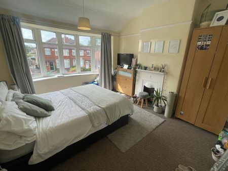 3 bedroom semi-detached house to rent - Photo 5