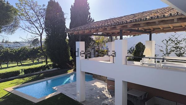 Alquiler de casa o chalet independiente en Plaza de toros - Photo 1